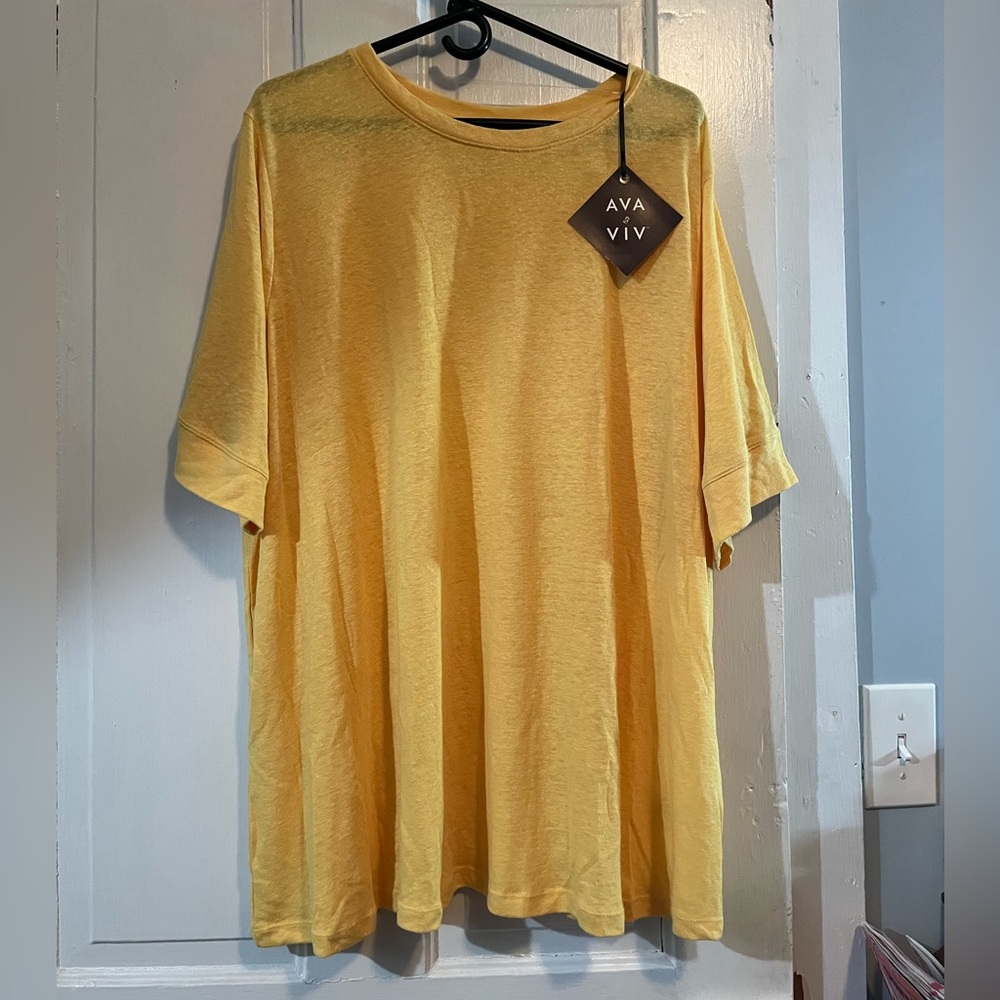 NWT Ava & Viv Tee